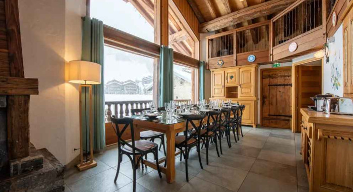 Chalet La Rocheure, Val D'Isere ski chalet, image 3